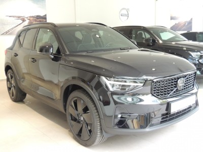 Volvo XC40 B3 Ultra Black Edition